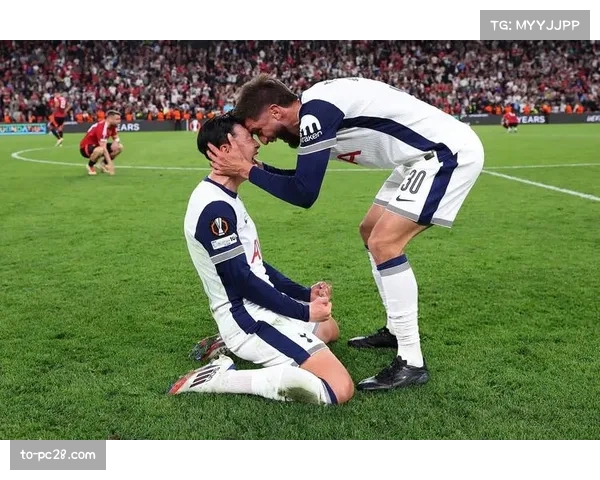 图多尔首秀临场指挥受关注 热刺新帅战术理念初步展现 图多尔首秀临场指挥受关注 热刺新帅战术理念初步展现